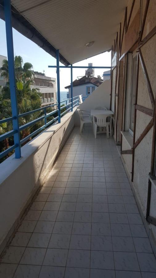 Delphin Hotel Side Exterior photo